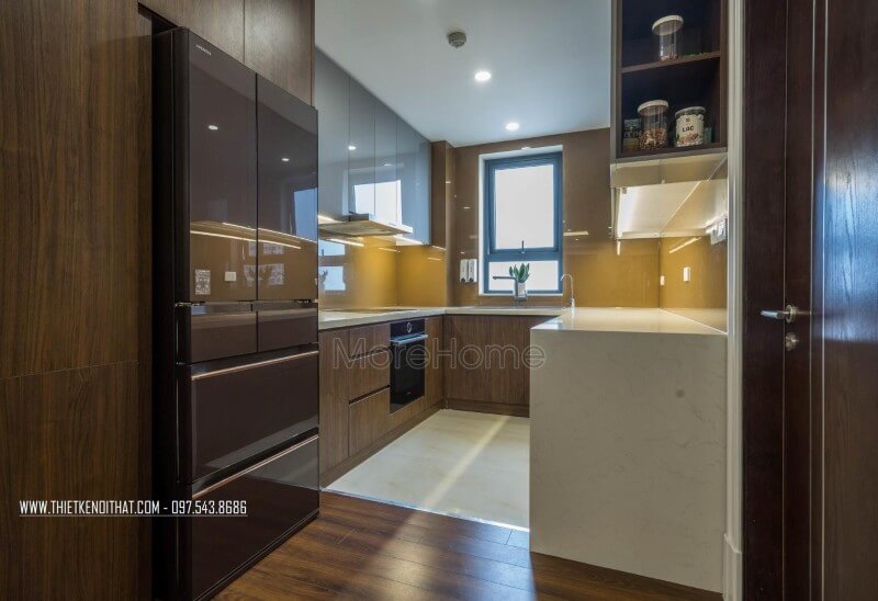 Hệ thống tủ được làm với 2 loại gỗ công nghiệp đó là gỗ MDF và gỗ acrylic bóng gương tạo nên sự sang chảnh và tiện nghi cho căn bếp. mẫu tủ bếp gỗ công nghiệp An Cường